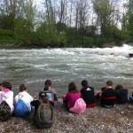 Cerca un nido nel Parco Fiume